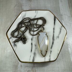 Kendra Scott Kimmy Antique Gold White Agate Pendant Necklace